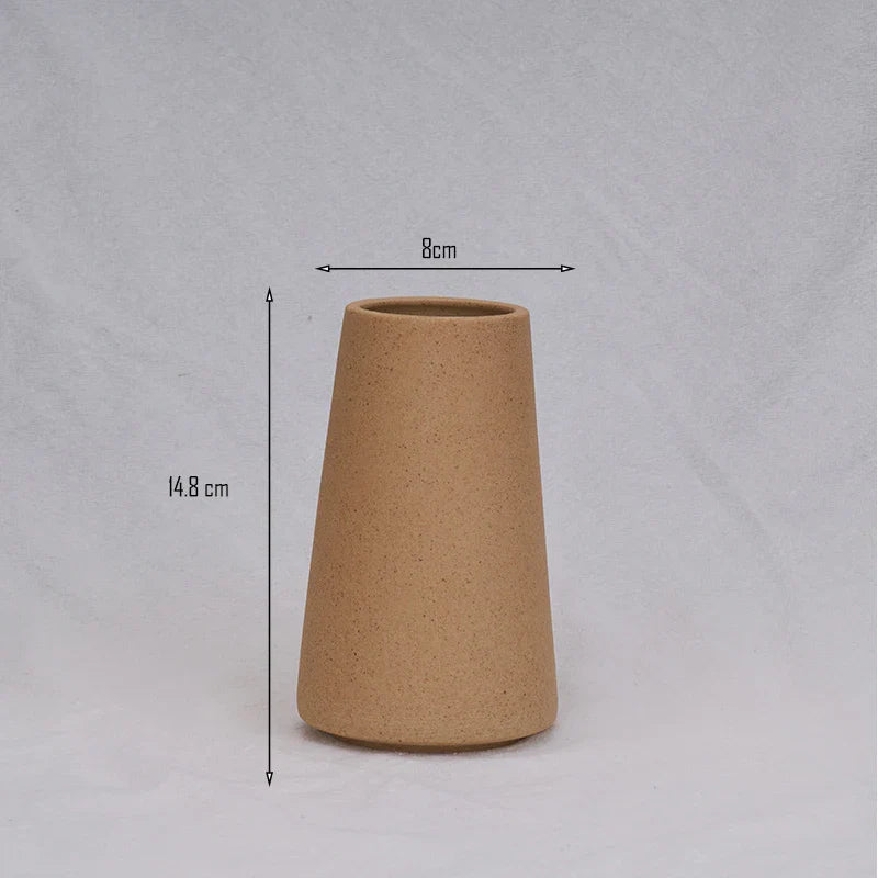 Vaso Nórdico - Linha Elemento: O Toque Perfeito de Estilo e Simplicidade