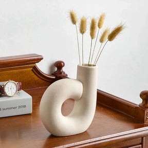Vaso em Cerâmica - Nórdico - Spheris: Elegância e Tradição em Cada Detalhe